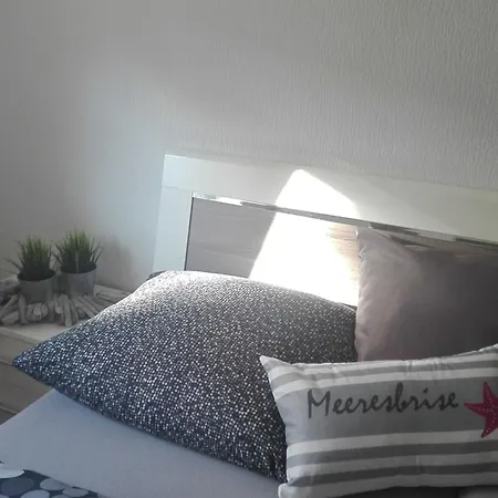 Haus Meeresbrise Wohn-nr- 7 Mit Balkon By Interhome Apartament Büsum