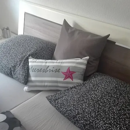 Haus Meeresbrise Wohn-nr- 7 Mit Balkon By Interhome Apartament *